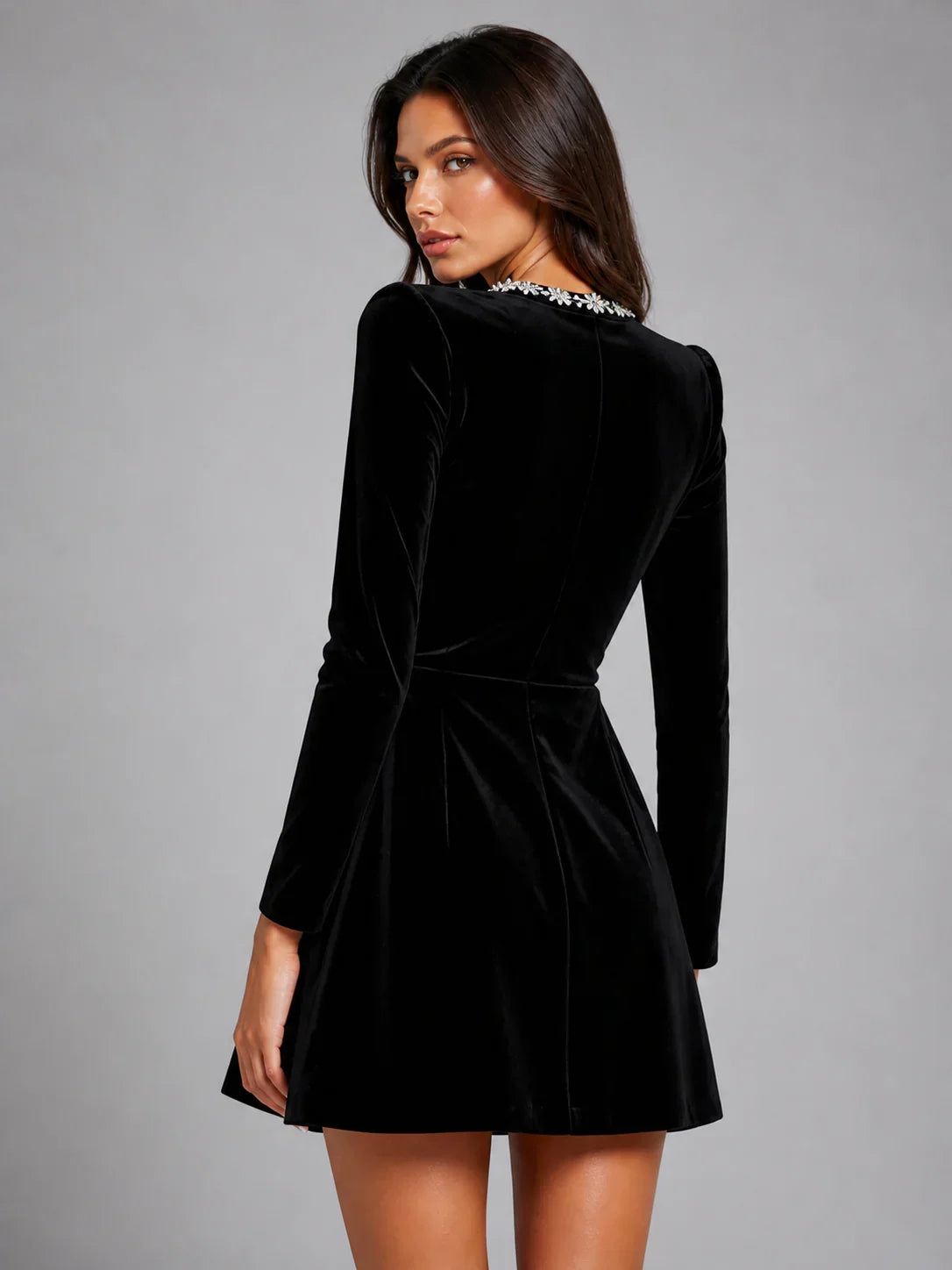 Women’s Velvet Crystal Neckline Mini Dress – Elegant Evening Silhouette 1